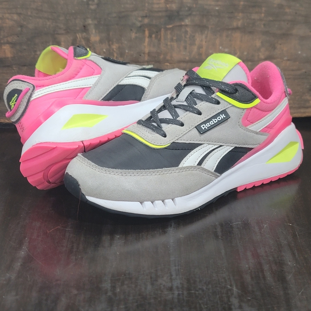 Reebok Forte Racer Lifestyle Sneaker. US 2 Good Cond! Fast Shipper - Picture 2 of 13